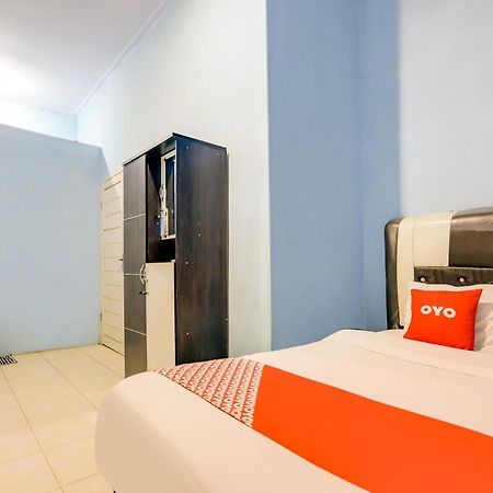 Oyo 90009 Faster Inn 1 棉兰 外观 照片